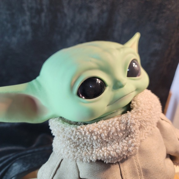Mattel Star Wars The Child Grogu Plush with Satchel 11" Baby Yoda 2020 Disney - Picture 3 of 10